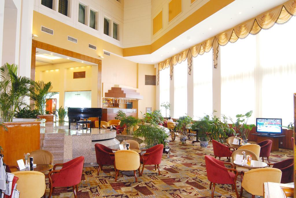 Yinhe Dynasty Hotel Chengdu Zewnętrze zdjęcie